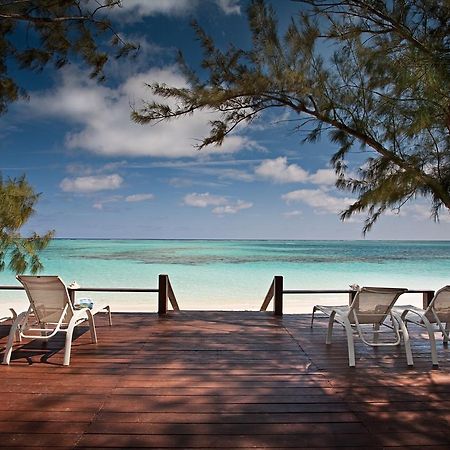 Hollywood Beach Suites Turks And Caicos Whitby Kemudahan gambar